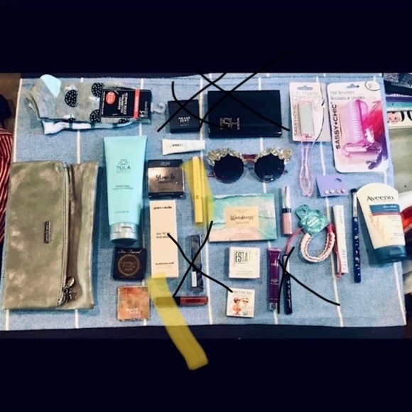 💫ESSENTIALS BEAUTY BUNDLE💫 - Picture 10 of 10